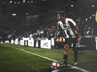 FB体育网页版-赛道与赛场，东契奇F1揭幕战称王，灰熊提前终结辽宁悬念