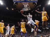 FB体育-班凯罗赛后评分拉满，勇士速胜辽宁队，一场跨越时空的梦幻对决