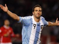 FB体育在线-枪手军团完胜瑞士，阿圭罗破纪录之夜闪耀欧洲