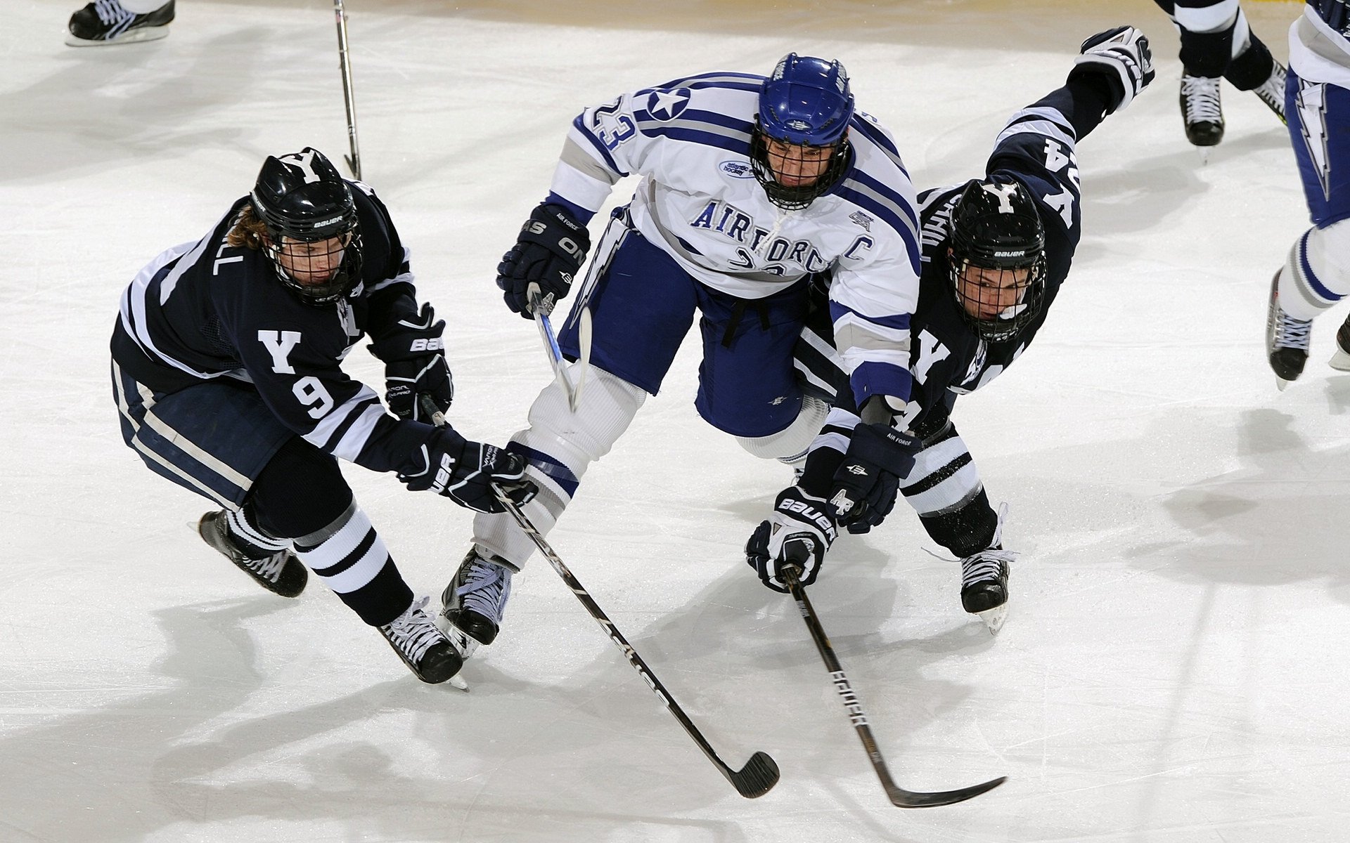 莫兰特攻防两端统治,老鹰速胜76人背后的战术革命